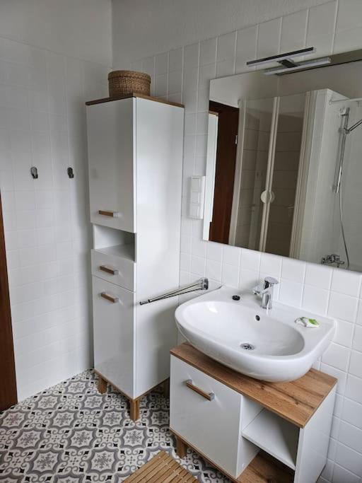 Grosse Ferienwohnung Am Waldrand シェーナウ エクステリア 写真