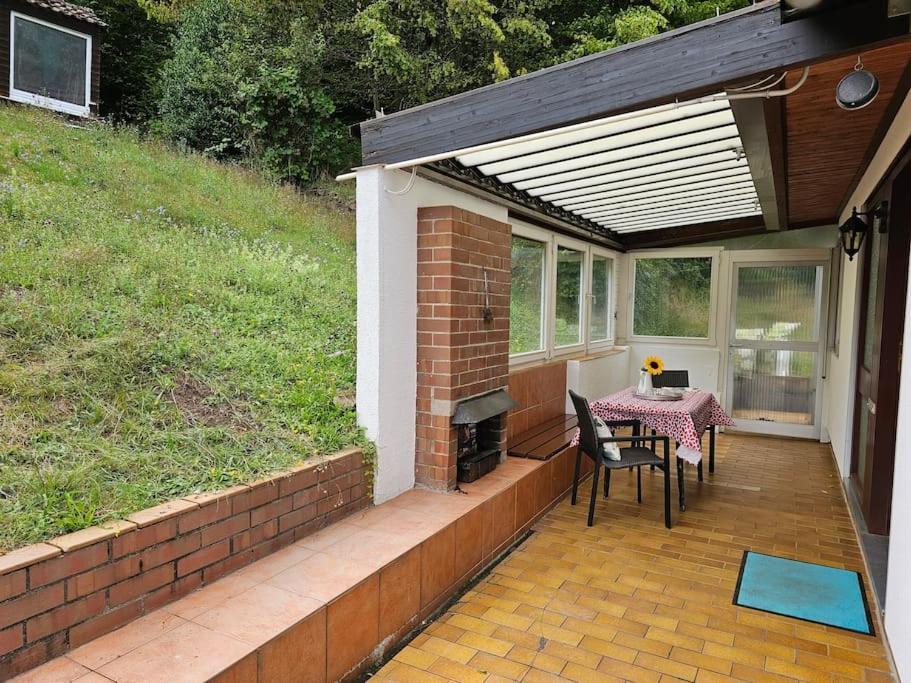 Grosse Ferienwohnung Am Waldrand シェーナウ エクステリア 写真
